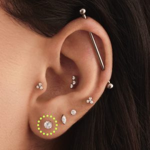 Alternative view of Titanium CZ Clear 4mm Flatback